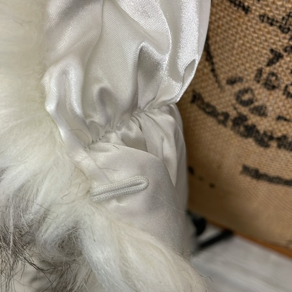 Wait for You! Faux Fur Wrap Stole - Picture 4 of 8